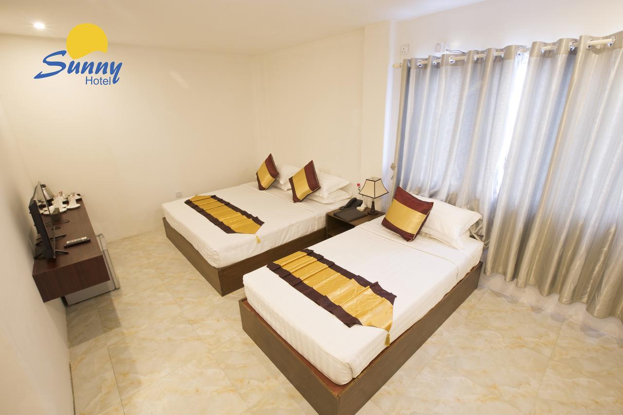 Hotel Sunny Мандалей Екстериор снимка